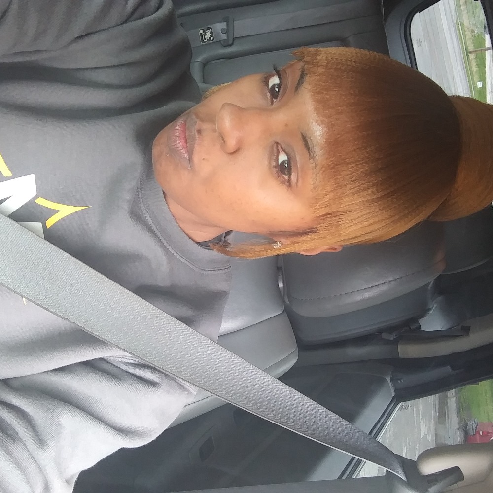 Meet your Posher, Ashley